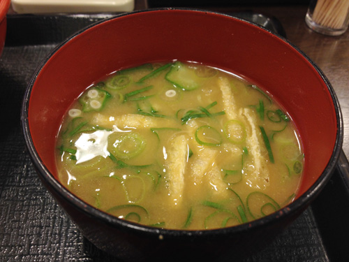なか卯　味噌汁