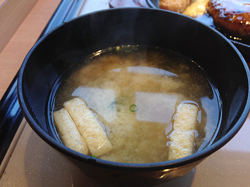 やよい軒　味噌汁