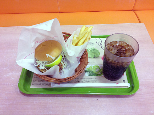 モスバーガー　中津からあげバーガー