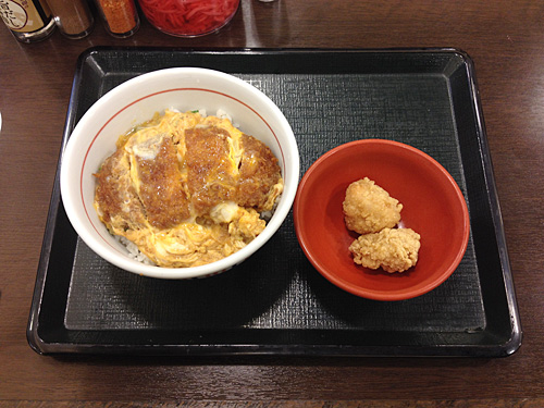 なか卯　カツ丼＋唐あげ