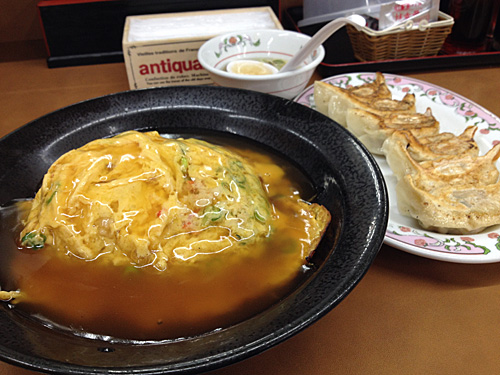 餃子の王将　天津飯＋餃子　アップ