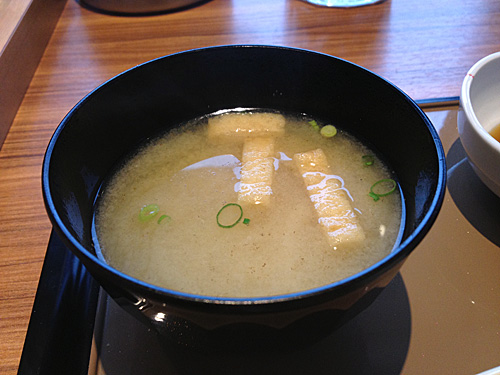 やよい軒　味噌汁