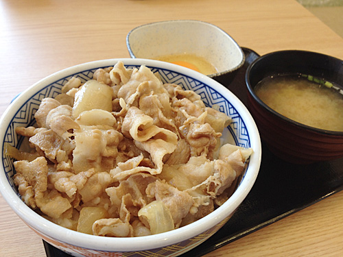 吉野家　豚丼　アップ