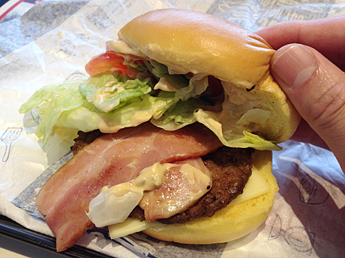 クラブハウスバーガービーフの中身