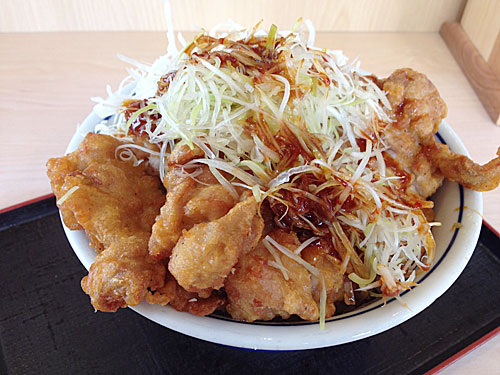 かつや　甘辛から揚げ丼　アップ
