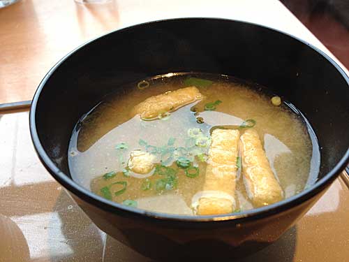 やよい軒　味噌汁