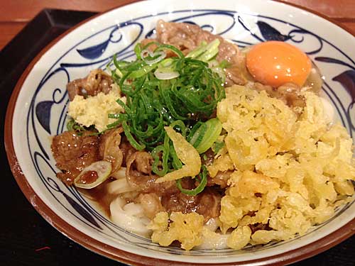 丸亀製麺　牛すき釜玉　アップ
