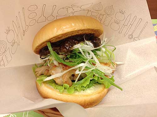 じゃじゃ味噌チキンバーガー
