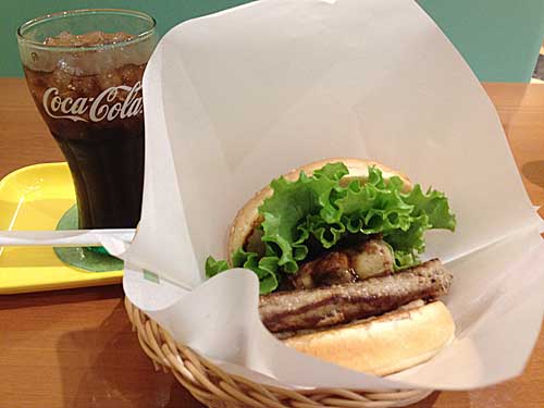 フレッシュネスバーガー　フォアグラバーガー アップ