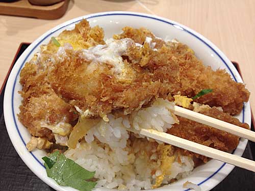 牡蠣フライの海鮮合い盛り丼　丸ごと全部