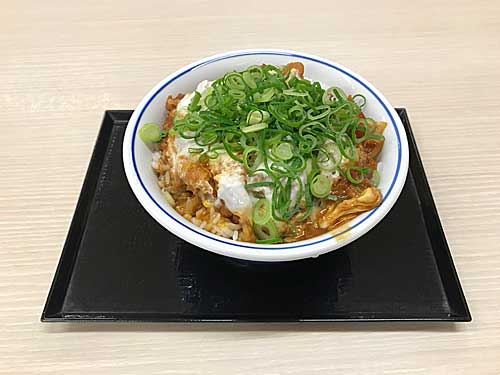 かつや　青ねぎ味噌カツ丼