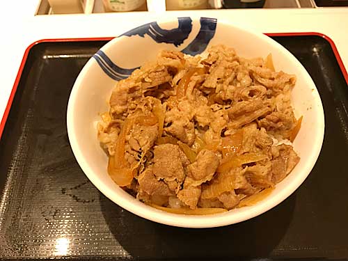 牛めし　化粧前