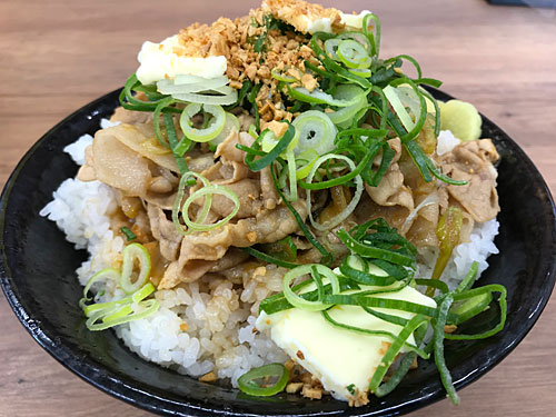 伝説のすた丼屋　ガリバタすた丼