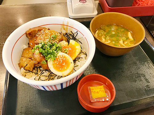 なか卯　豚角煮丼