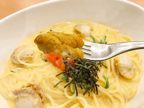 うにのクリームスープスパゲッティのウニ