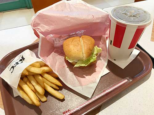 ケンタッキーフライドチキン　タルタルトマトサンド