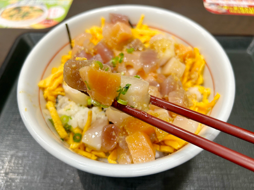 海鮮ちらし丼の具材