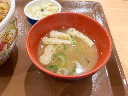 すき家　みそ汁