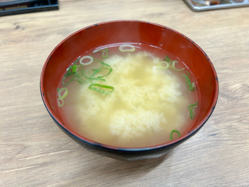 伝説のすた丼屋　みそ汁