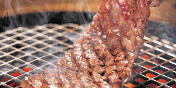 松阪牛モモ肉ダイヤモンドカット