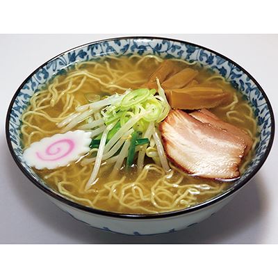 青森魚介豚骨醤油ラーメン麺