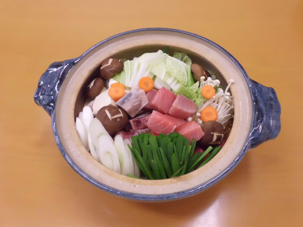 三崎まぐろのキムチ鍋セット　盛り付け
