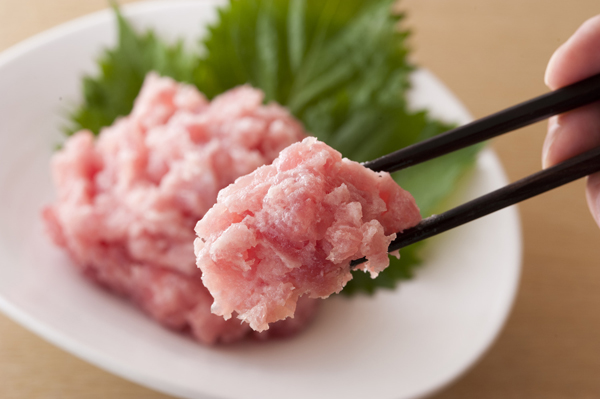 目鉢マグロ　たたき