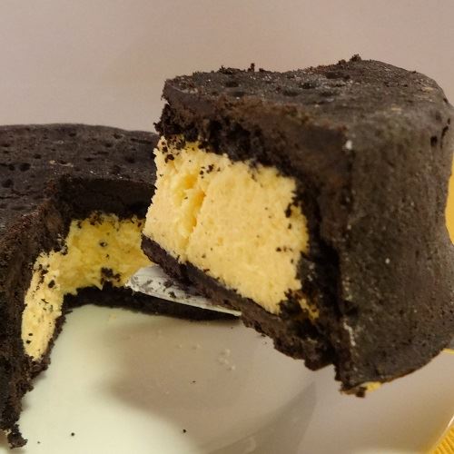 黒いチーズケーキ